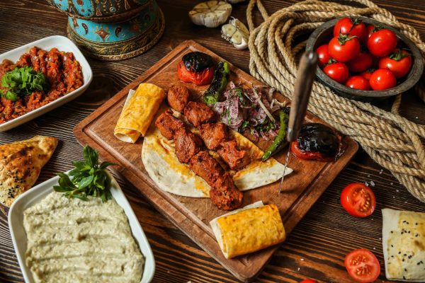 Eating Arabic Food in Dubai: How to Tell the Difference Between Authentic and Adapted